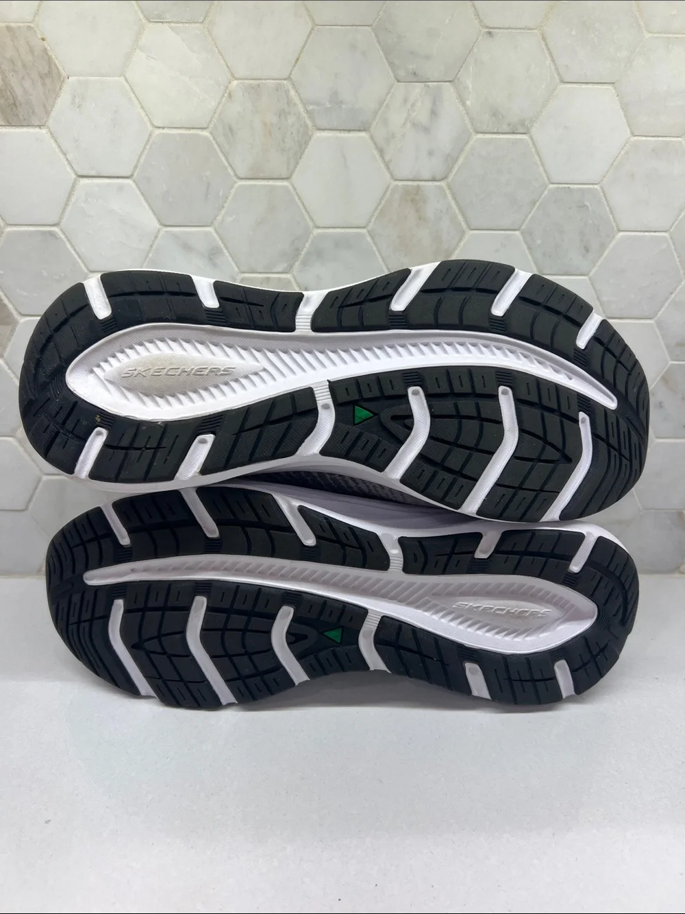 Skechers lightweight knit